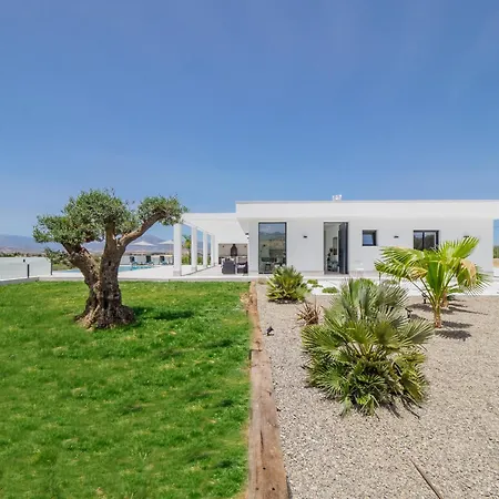 Cubo's Los Javieles Infinity View Pool Villa Alhaurin el Grande