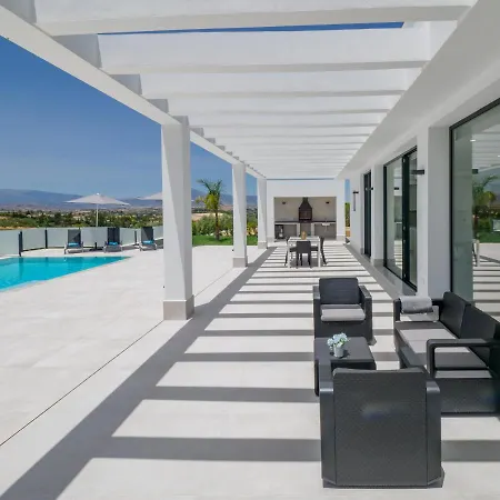Villa Cubo's Los Javieles Infinity View Pool Alhaurín el Grande