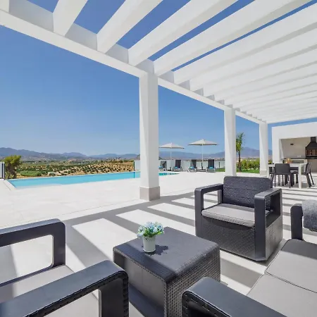 Cubo's Los Javieles Infinity View Pool Alhaurin el Grande
