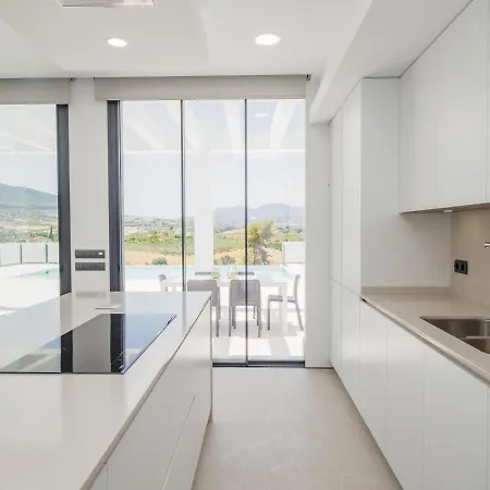 Cubo's Los Javieles Infinity View Pool Villa